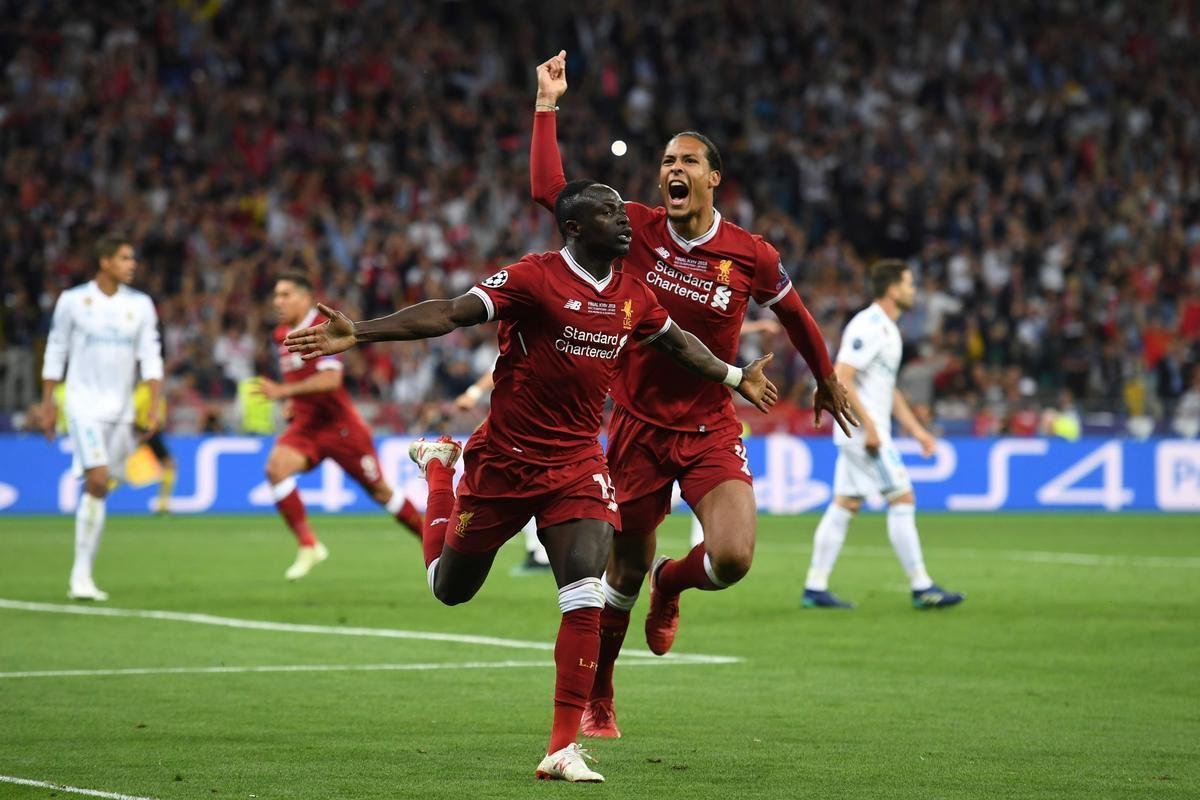 Man completou cabeceio e empatou para o Liverpool: 1 a 1