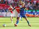 Colnia domina Schalke e vence em sua estreia no Campeonato Alemo