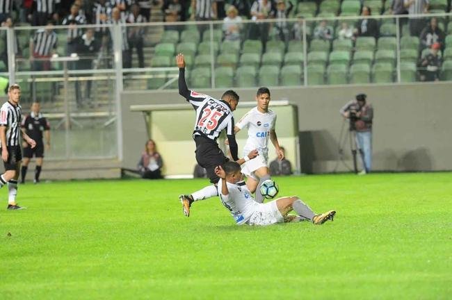 Atl�tico e Santos se enfrentaram, no Independ�ncia, pela 13� rodada do Campeonato Brasileiro