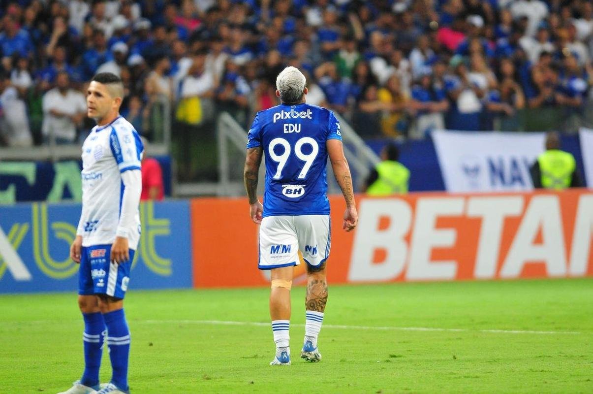 Cruzeiro 3 x 2 CSA: veja fotos do jogo da taa