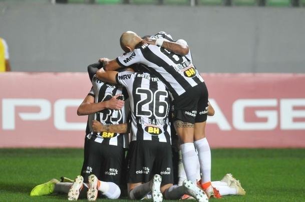 Fotos da vitria do Atltico sobre o Cear, por 2 a 1, no Independncia, com gols de Otero e Luan. Thiago Gallhardo descontou para os cearenses