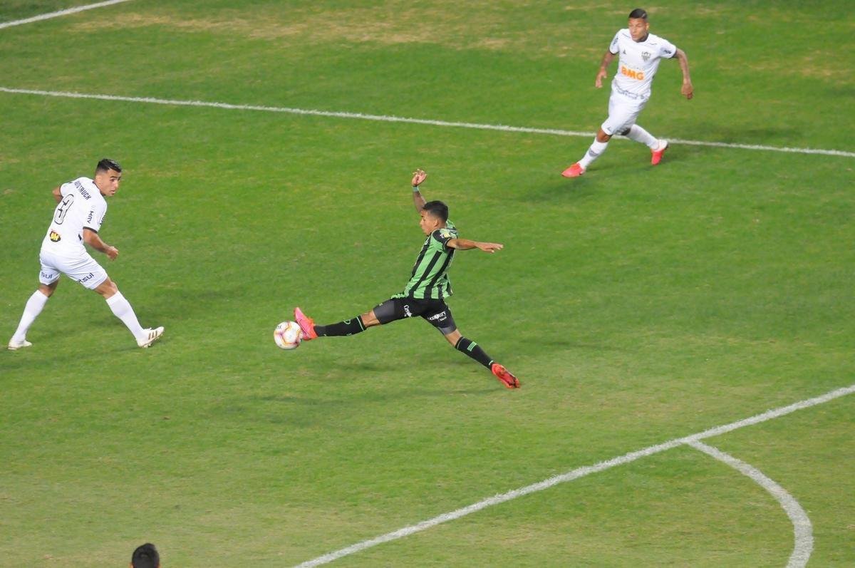 Fotos do clssico entre Amrica e Atltico, no Independncia, em duelo de volta da semifinal do Campeonato Mineiro