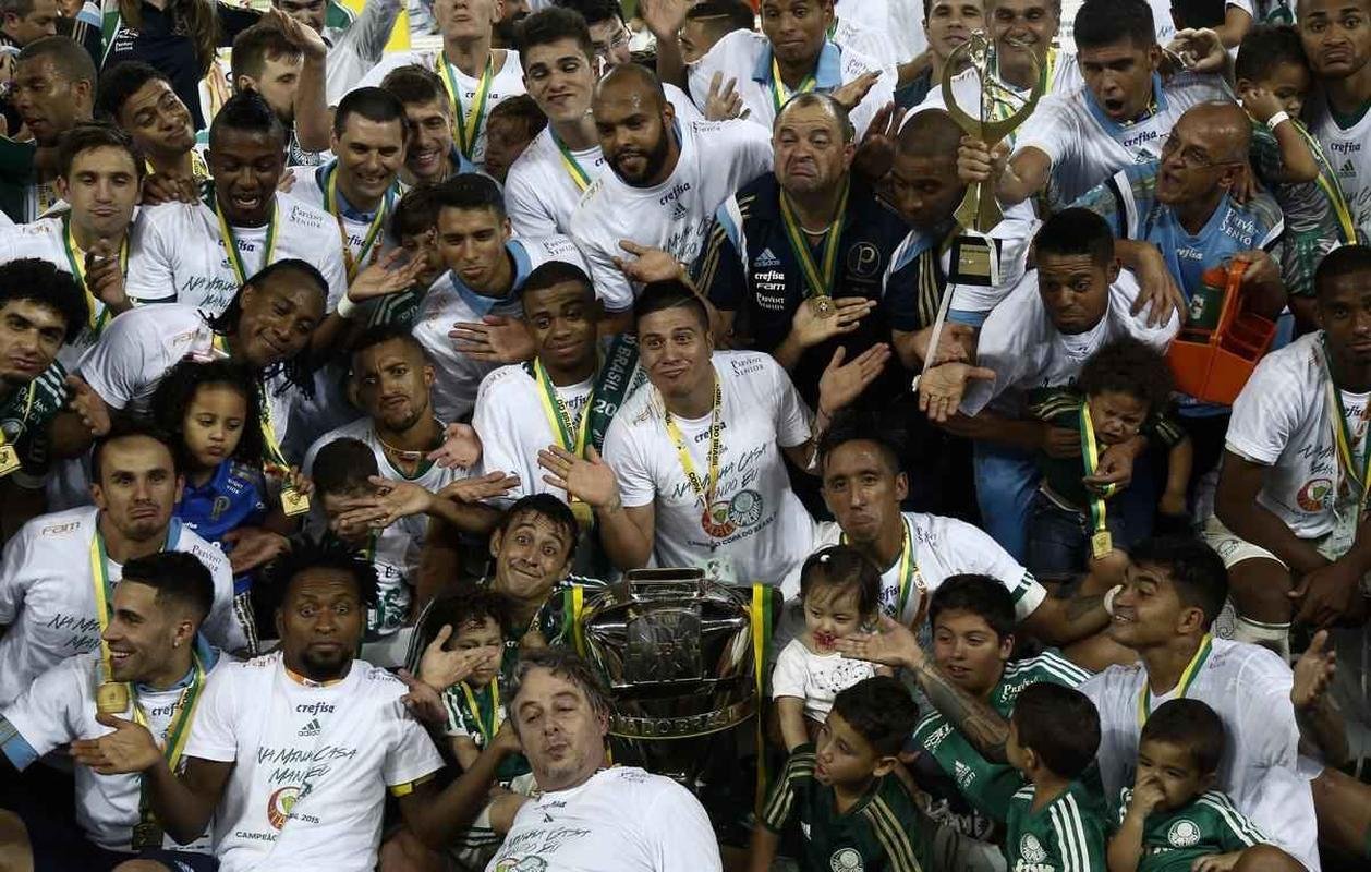 Imagens da comemorao do ttulo da Copa do Brasil pelos palmeirenses