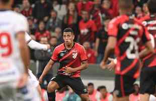 O Athletico-PR eliminou o Bahia, nessa terça-feira (12), por 4 a 2 no placar agregado