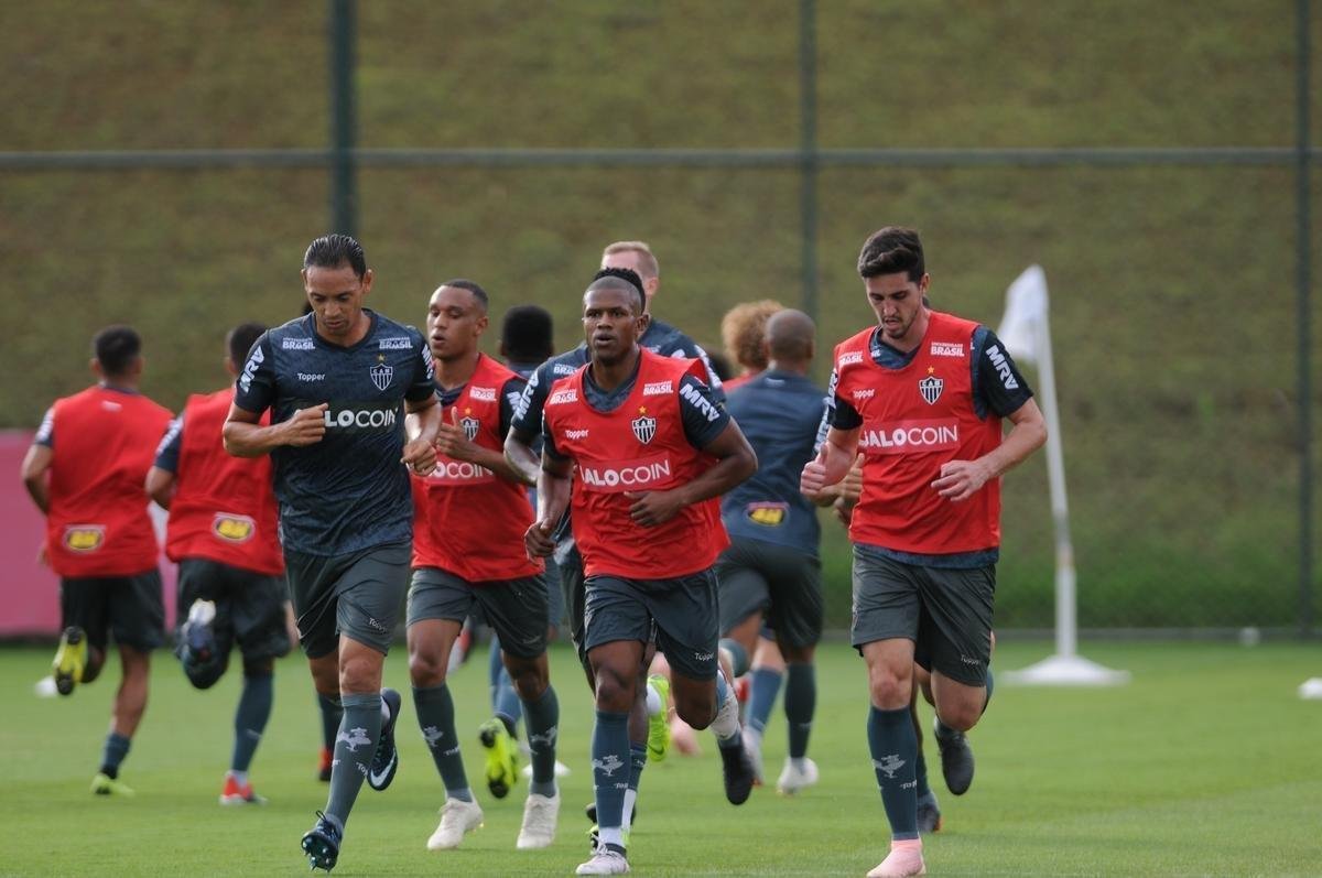 Veja imagens do primeiro dia de trabalho do Atltico no ano