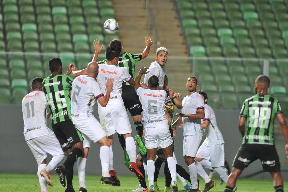 Amrica e Paran Clube se enfrentam pela 33 rodada da Srie B, no Horto
