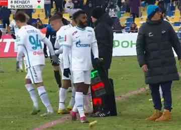 Episódio de racismo com dois jogadores brasileiros ocorreu neste sábado (25/2), na partida entre Zenit e Volga, pela Copa da Rússia