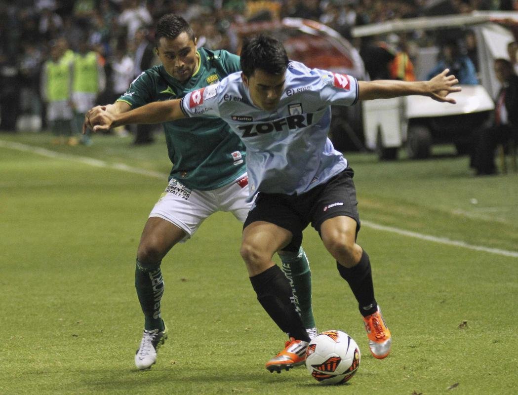 2013 - Lon (MEX) e Deportes Iquique (CHI) empataram os dois jogos por 1 a 1. Nos pnaltis, os chilenos se classificaram.