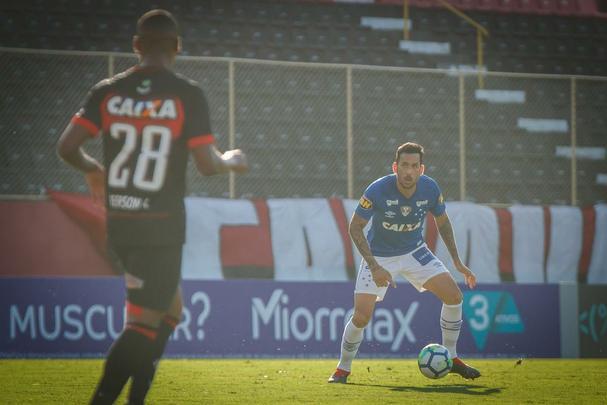 Cruzeiro empatou com Vitória no Barradão, em Salvador, por 1 a 1, pela 17ª rodada do Brasileiro