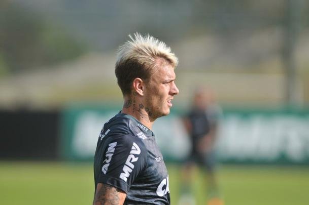 Atltico derrotou Coimbra em jogo-treino na Cidade do Galo com gols de Galdezani, Edinho e Fbio Santos