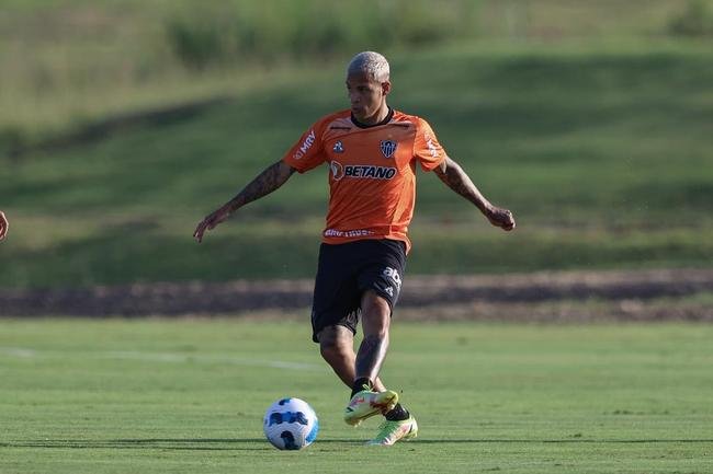 Galo fechou preparao para estreia na Libertadores com atividade no CT do Tolima