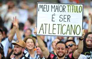 Festa da torcida do Atltico, no Mineiro, no jogo em que o time ergueu a taa de campeo brasileiro, diante do RB Bragantino