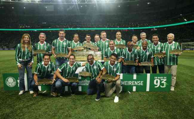 Campees do Paulisto de 1993 foram homenageados pelo Palmeiras no ltimo sbado