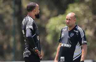 Fotos do treino do Atltico, que teve Hulk em campo 