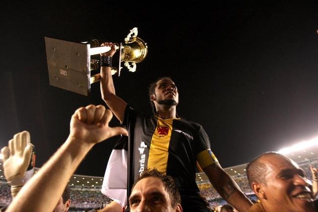 Vasco - campeo da Srie B 2009, com 76 pontos (22 vitrias, 10 empates e 6 derrotas)