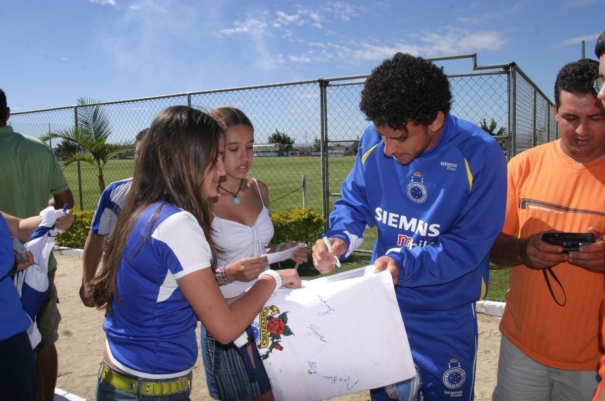 O dia a dia de Fred na Toca da Raposa II entre julho de 2004 e agosto de 2005
