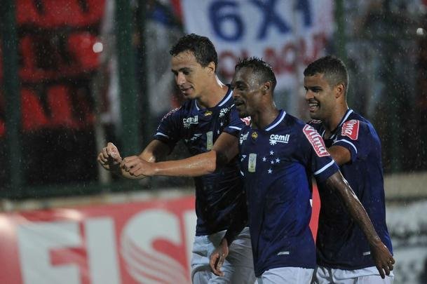 Cruzeiro venceu com dois gols de Arrascaeta, um de Damio e um de Marquinhos