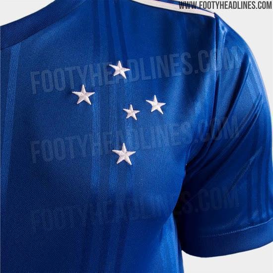 Site www.footyheadlines.com obteve fotos da camisa azul do Cruzeiro de 2020, confeccionadas pela Adidas