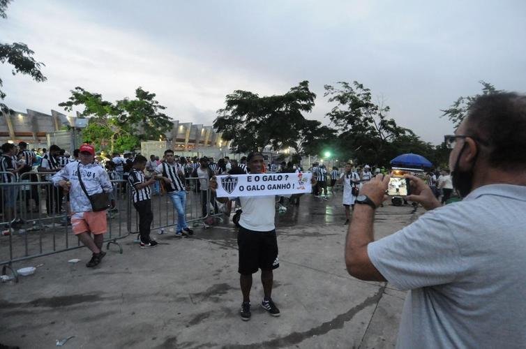 Fotos da torcida do Atltico na chegada ao Mineiro para a partida diante do Juventude pela 34 rodada do Brasileiro