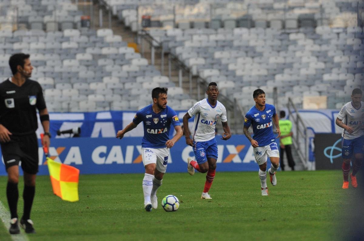 Cruzeiro e Bahia duelam em partida vlida pela 19 rodada do Campeonato Brasileiro