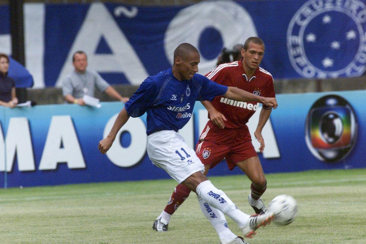 Com 21 gols em 65 jogos em 2004, Jussi foi pea importante no time campeo mineiro