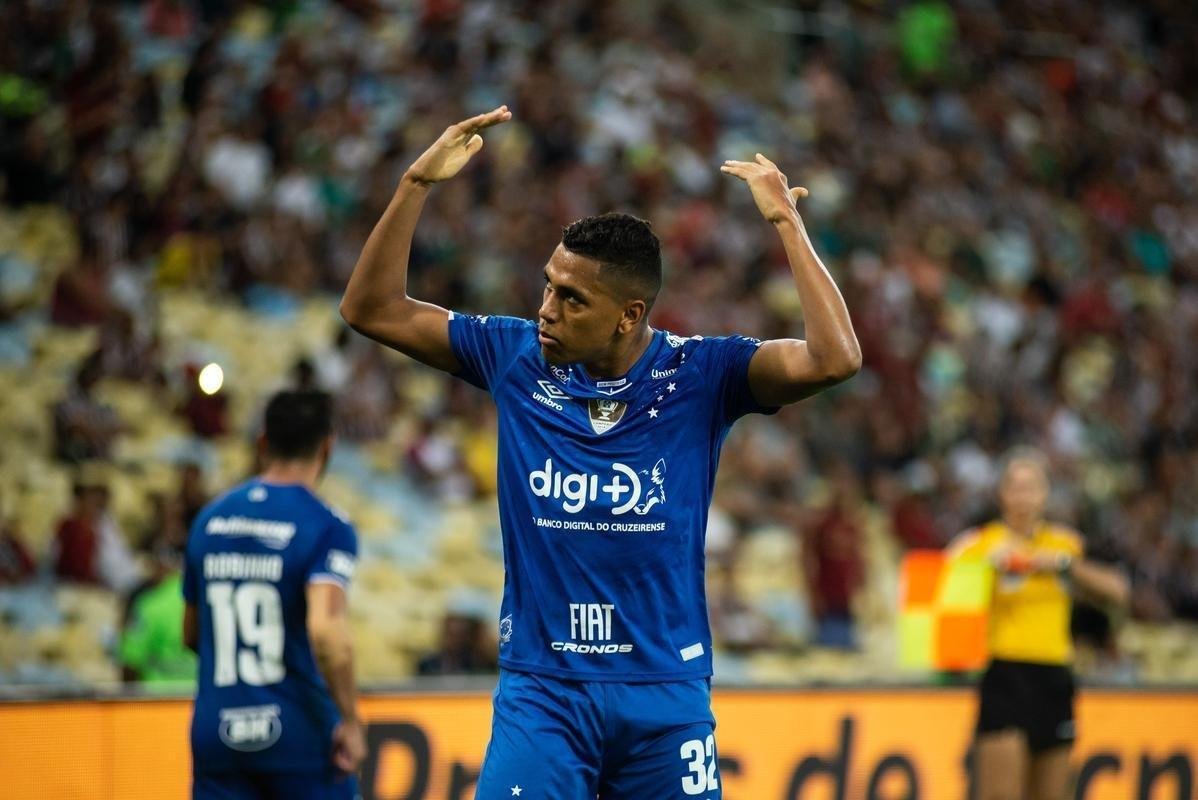 No segundo tempo, Pedro Rocha aproveitou chance em contra-ataque e marcou o gol do Cruzeiro