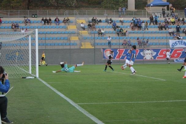Cruzeiro e Cear se enfrentaram no Sesc, em Venda Nova, em Belo Horizonte