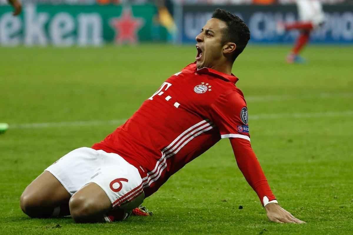 Thiago Alcntara (2), Robben, Lewandowski e Muller marcaram os gols alemes; Snchez descontou para o Arsenal