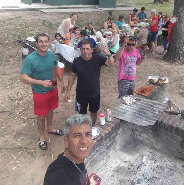 Arrascaeta tambm fez um churrasco com a famlia em Ro Negro, no Uruguai