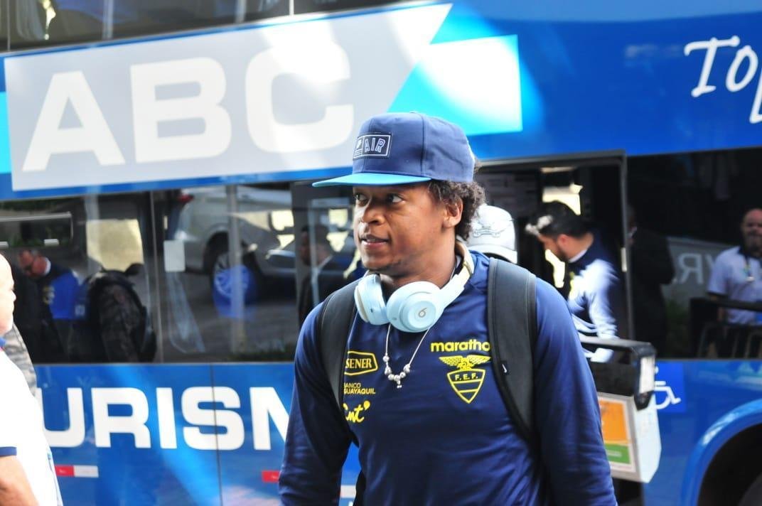 Delegao do Equador desembarcou nesta tera-feira em Belo Horizonte, onde estrear na Copa Amrica