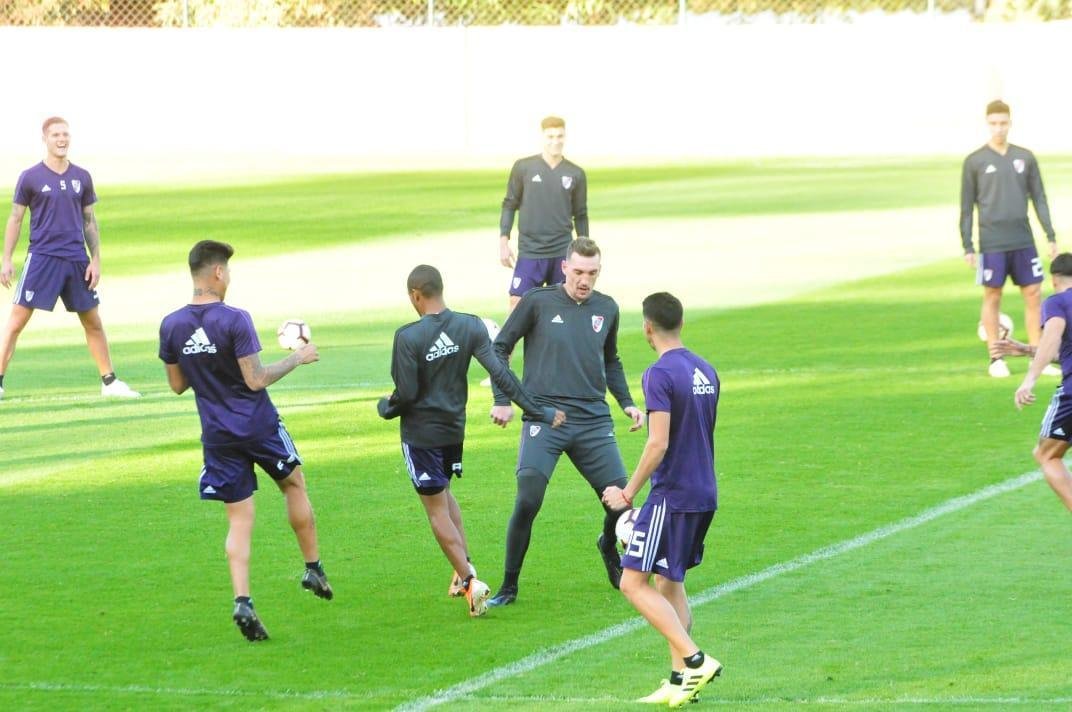 Com uma atividade na Cidade do Galo, River encerrou a preparao para o duelo com o Cruzeiro
