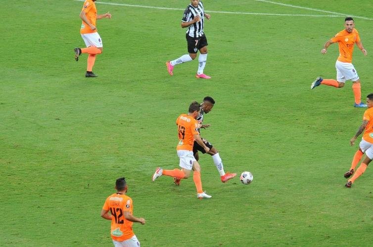 Fotos do jogo entre Atltico e La Guaira, da Venezuela, no Mineiro, em Belo Horizonte, pela ltima rodada do Grupo H da Copa Libertadores