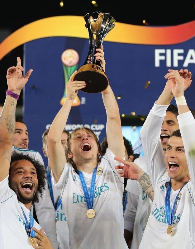 Fotos da premiao do Mundial de Clubes e da festa do Real Madrid com o hexa