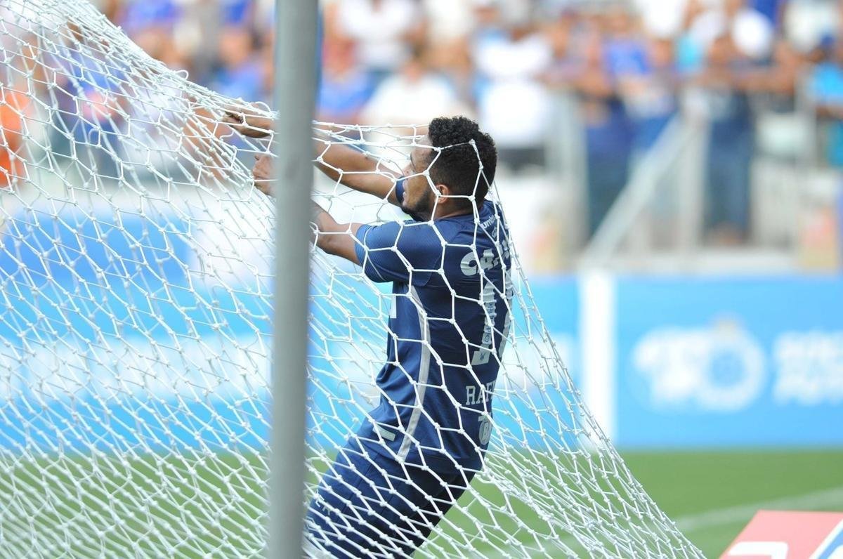 Rafinha foi o artilheiro do Cruzeiro na primeira fase do Campeonato Mineiro. Ele marcou cinco gols. Tambm balanaram as redes Rafael Sobis (3), Mancuello (2), Robinho (2), Thiago Neves (2), Fred (1), Marcelo Hermes (1) e Raniel (1).
