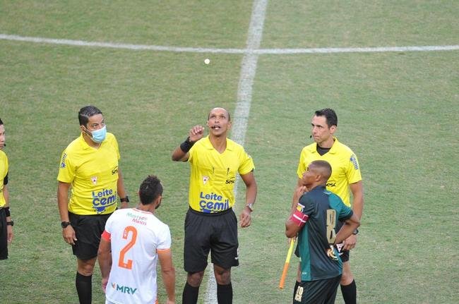 Fotos do jogo deste sbado entre Amrica e Coimbra, no Independncia, pelo Campeonato Mineiro