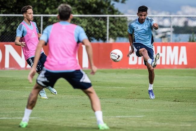 Imagens do treino do Cruzeiro nesta tera-feira (3 de janeiro), na Toca da Raposa II