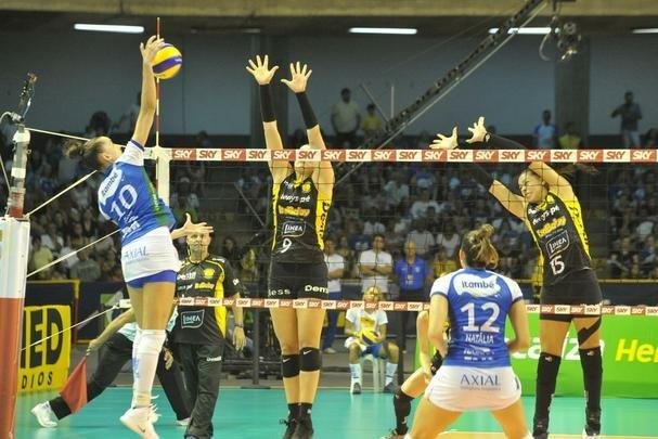 Minas x Praia: veja fotos da primeira partida da final