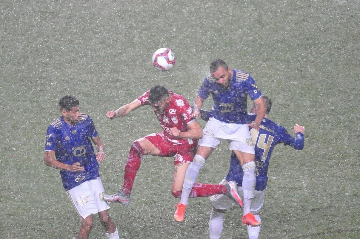 Fotos de Cruzeiro x Vila Nova-GO, no Independncia, em Belo Horizonte, pela 33 rodada da Srie B