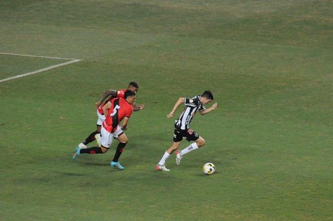 Fotos da vitria do Atltico por 2 a 0 sobre Atltico-GO pelo Campeonato Brasileiro
