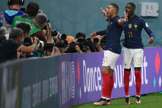 França leva susto da Austrália, mas vira e estreia com goleada na Copa -  Superesportes