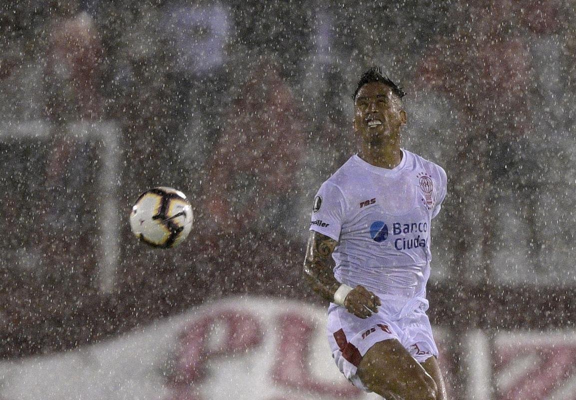 Cruzeiro venceu Huracn por 1 a 0 com gol de Rodriguinho