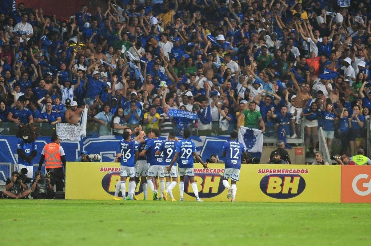 Cruzeiro x Vasco: veja fotos do jogo no Mineiro