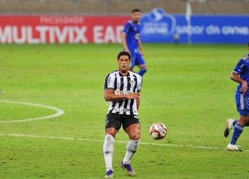 Camisa 7 enfrentou o Cruzeiro uma vez e atuou seis vezes contra o América