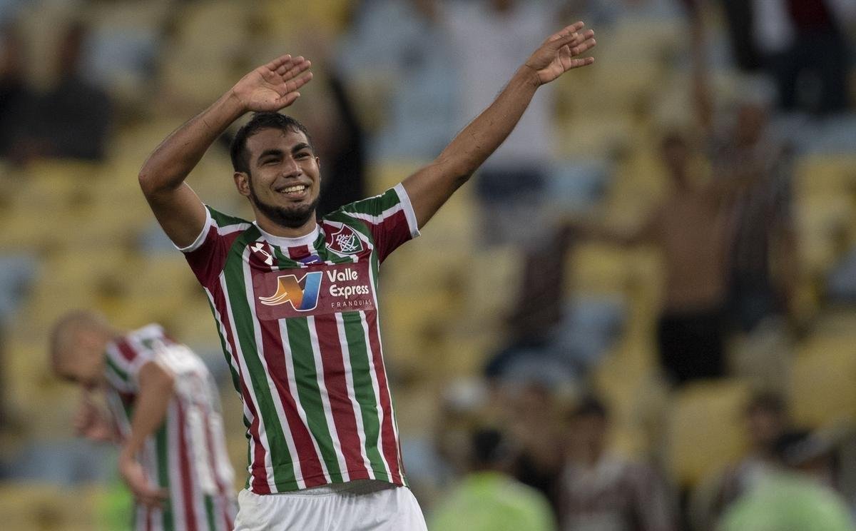 Sornoza - O equatoriano, de 24 anos, realizou 54 jogos nesta temporada e marcou 4 gols. Ele tem vnculo com o Fluminense at o fim de 2019, mas a crise do time carioca pode facilitar a sua sada. O Corinthians tem interesse.