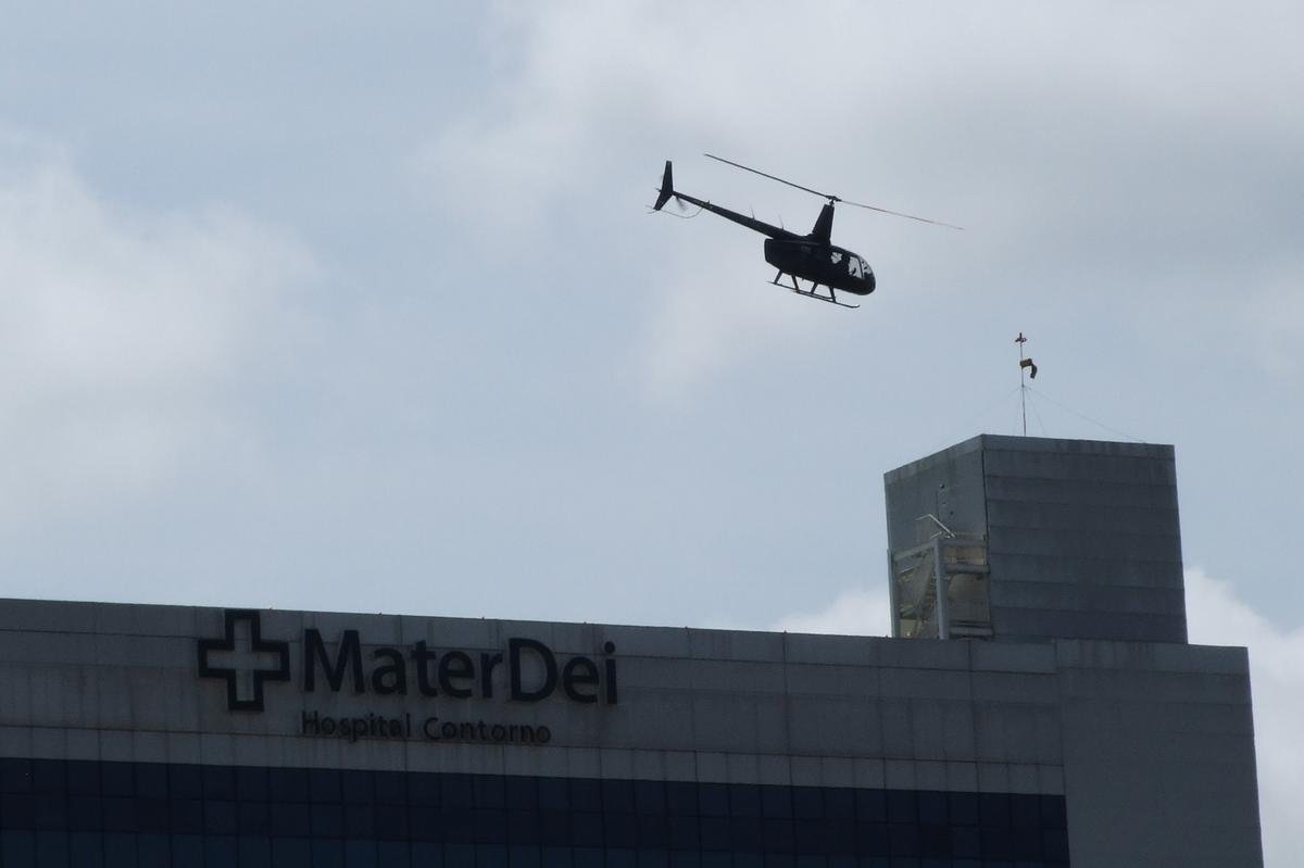 Helicptero levando o jogador decolou do Hospital Mater Dei