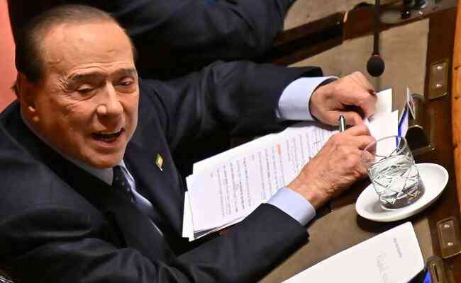 Ex-primeiro-ministro da Itlia e atual presidente do partido 'Fora Itlia', Silvio Berlusconi  presidente do Monza