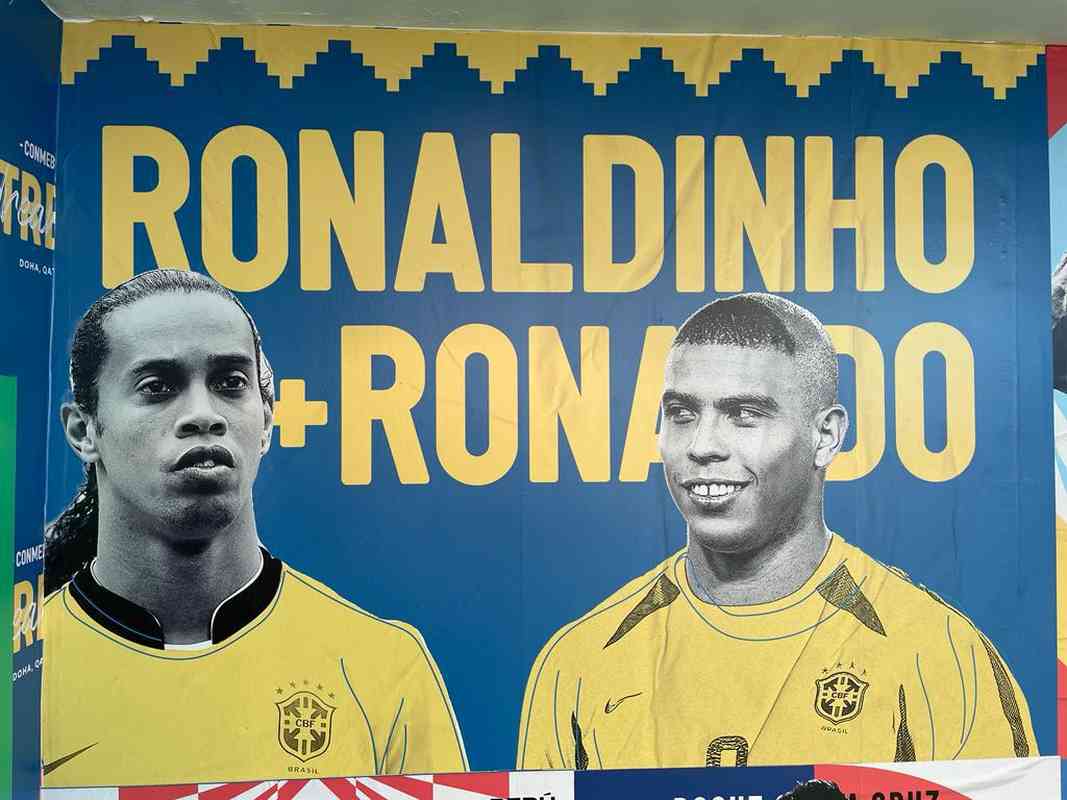 Ronaldinho, ex-Atltico, e Ronaldo, ex-Cruzeiro, so homenageados em diferentes instalaes no espao da Conmebol