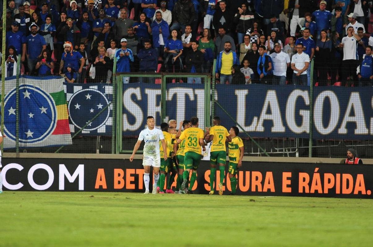 Cruzeiro x Cuiab: fotos do jogo na Arena do Jacar, em Sete Lagoas