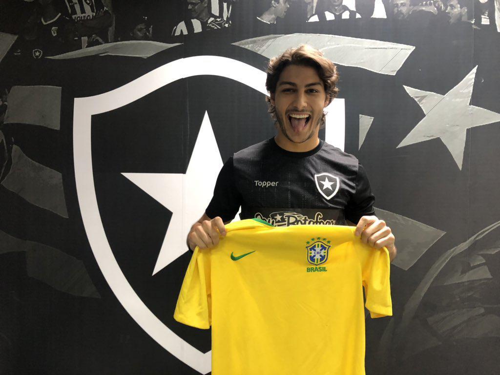 Marcinho (lateral-direito): aos 24 anos, jogador deixou o Botafogo em dezembro. Recentemente, se envolveu em atropelamento que deixou dois mortos