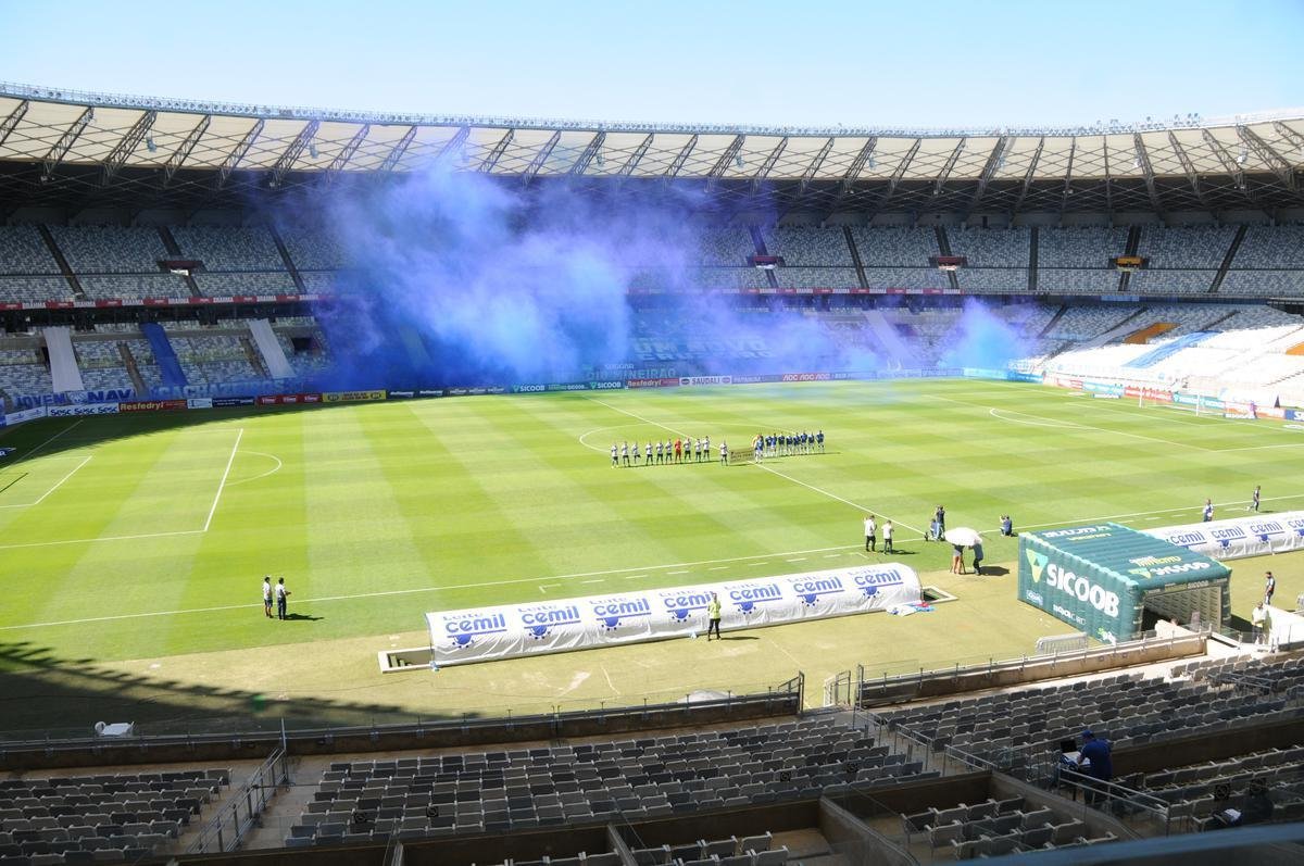 Na retomada do Campeonato Mineiro, Cruzeiro e URT se enfrentaram no Mineiro